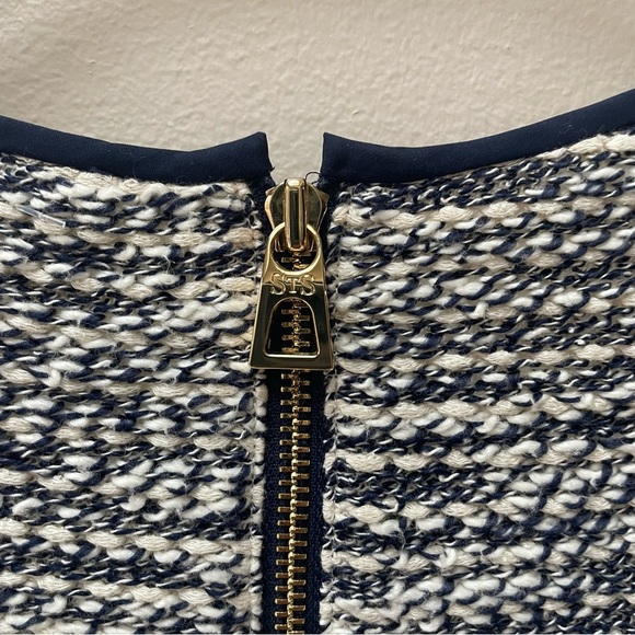 Sail to Sable STS Women’s Textured Navy Ivory Sweater Top Bell Sleeves Size L - Picture 8 of 9